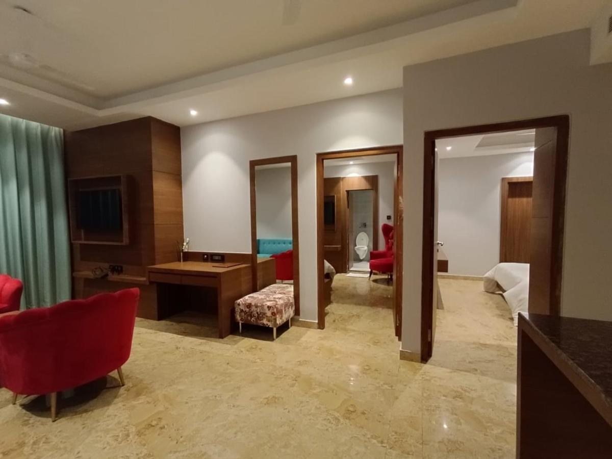 Raj Meridian Dibrugarh Zewnętrze zdjęcie